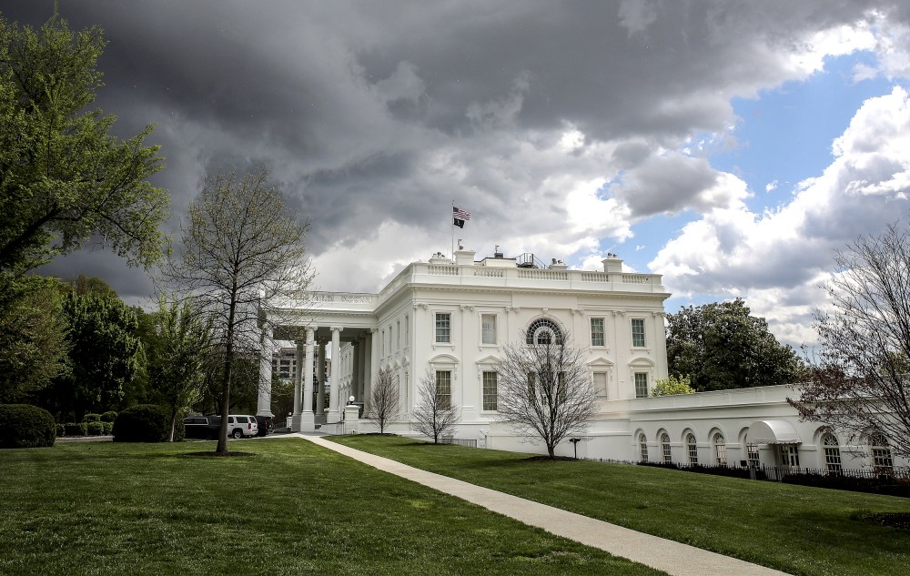 Image: Kudlow Says U.S. Economy May Re-Open In Four To Eight Weeks