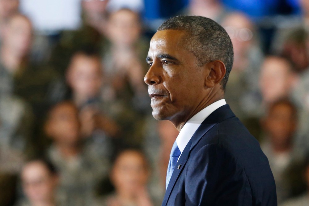 Barack Obama addresses the media following briefings with US Central Command officials on the Islamic State (IS) militant group during a visit to MacDill Air Force Base in Tampa, Florida, Sept. 17, 2014. Photo by Brian Blanco/EPA.