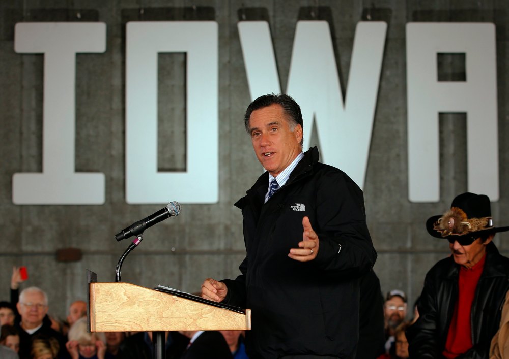 Republican presidential nominee Mitt Romney speaks at a campaign rally in Dubuque, Iowa. (Photo: REUTERS/Brian Snyder)