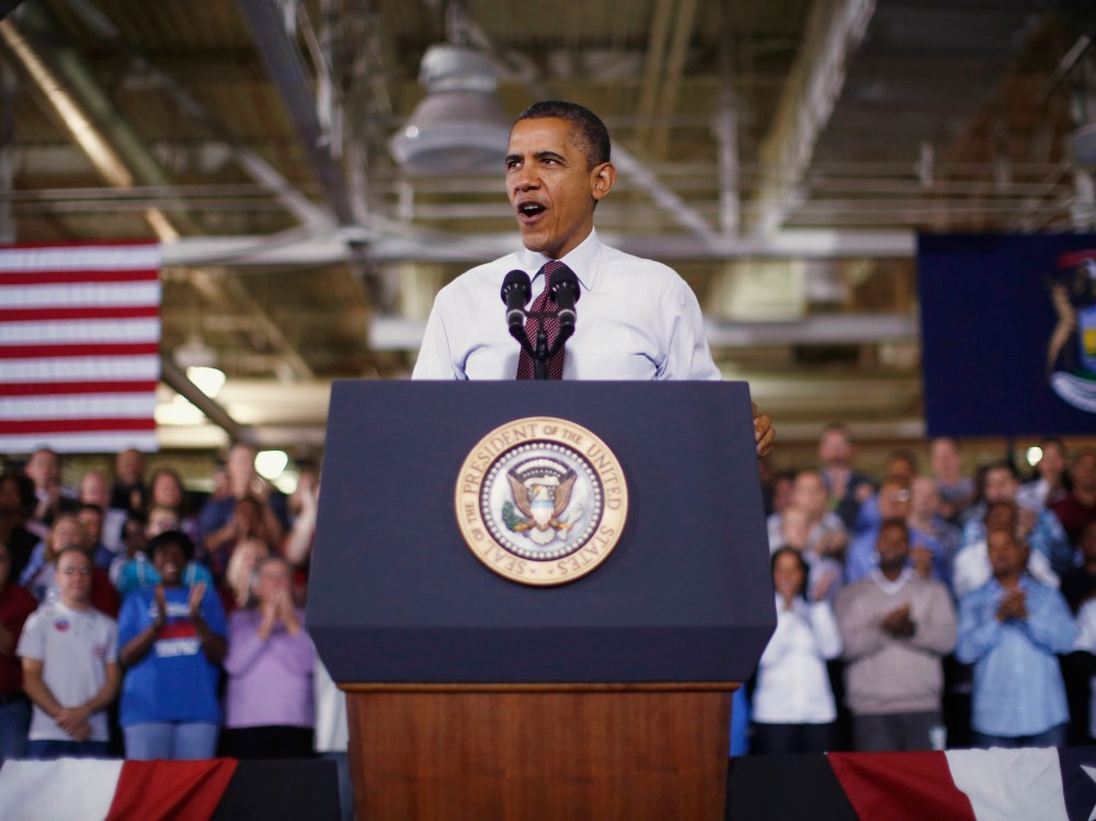 U.S. President Barack Obama delivers remarks after his tour of the Daimler Detroit Diesel plant in Redford, Michigan, December 10, 2012.  Obama traveled to Michigan for an event on the economy.   (Photo by Jason Reed/Reuters)
