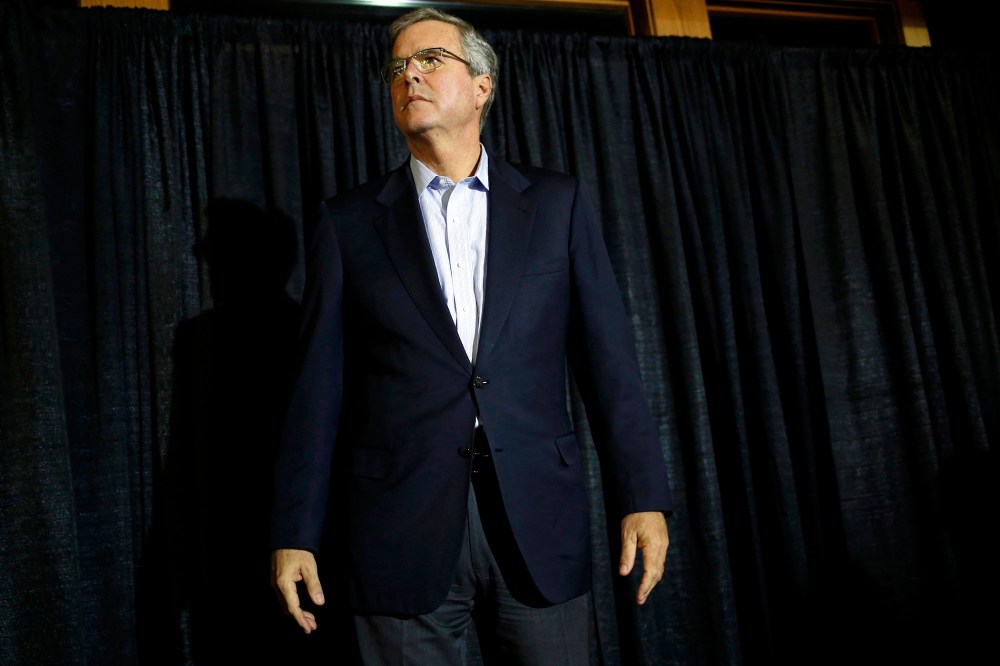 Former Governor of Florida Jeb Bush listens to his introduction at a fundraiser for U.S. Rep. David Young (R-IA) in Urbandale, Iowa, March 6, 2015. (Photo Jim Young/Reuters)
