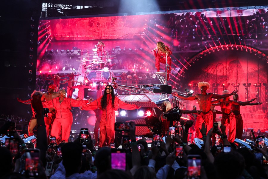 Blue Ivy Carter electrified the crowd at Tottenham Hotspur Stadium