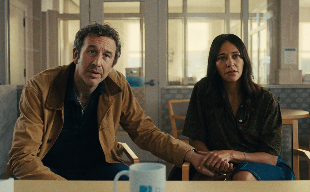 Chris O'Dowd and Rashida Jones in the "Common People" episode of "Black Mirror."