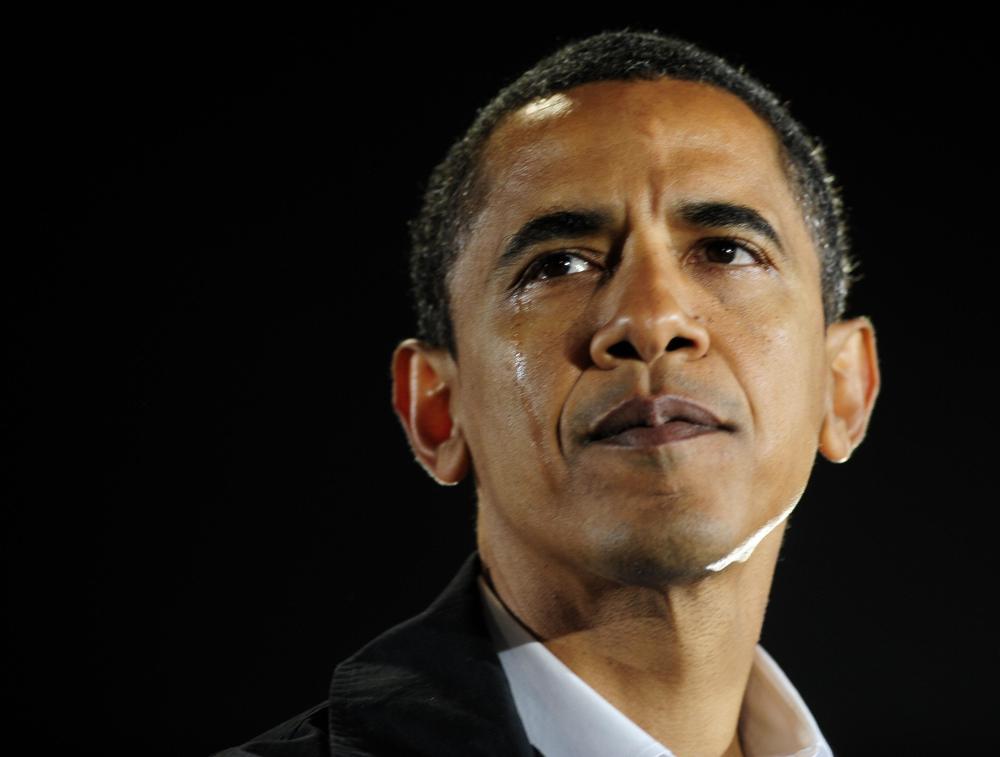 US Democratic presidential candidate Illinois Senator Barack Obama sheds tears while talking about his grandmother Madelyn Dunham who raised him and passed away this morning, during a rally in Charlotte, North Carolina, November 03, 2008. (Photo by...