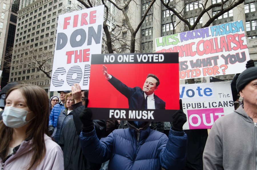 'Hands Off!' protesters rally against Trump in Chicago