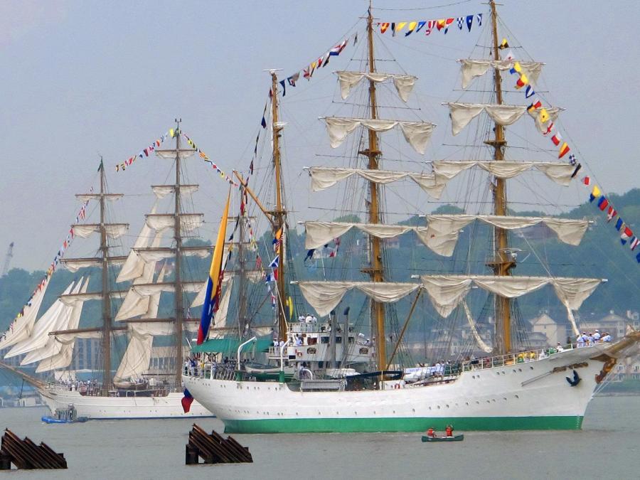 Tall ships on parade