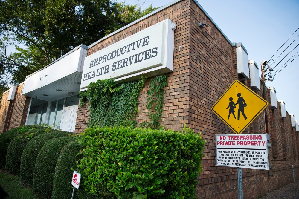 Ala. abortion clinic law unconstitutional