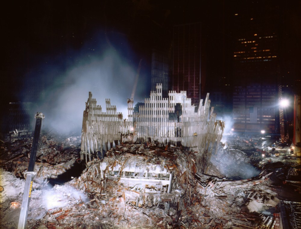 Joel Meyerowitz was granted unparalleled access to Ground Zero right after the attack.  (Ap Photo/Joel Meyerowitz)