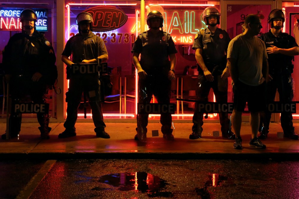 Curfew imminent in Ferguson