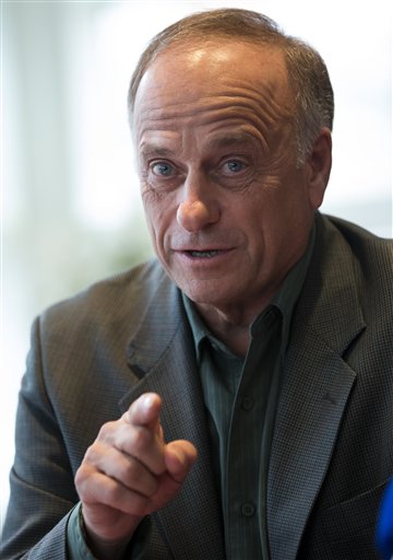 Uncle Steve wants YOU to join his cantaloupe-crazed army. (AP Photo/Alexander Zemlianichenko)