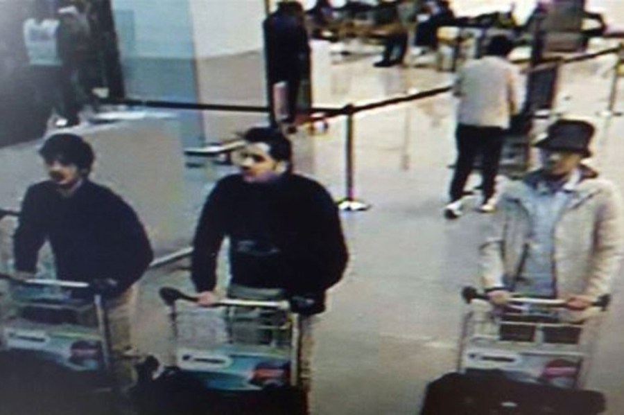 In this image provided by the Belgian Federal Police in Brussels on Tuesday, March 22, 2016, three men who are suspected of taking part in the attacks at Belgium's Zaventem Airport and are being sought by police. (Photo by Belgian Federal Police/AP)