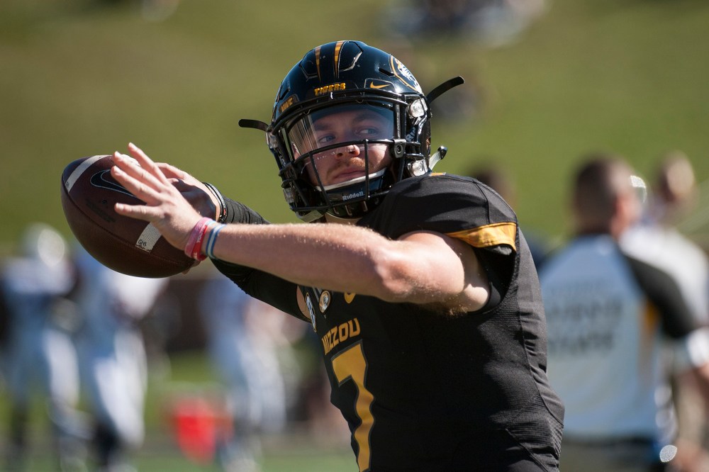Missouri quarterback Maty Mauk warms up before the start of an NCAA college football game against Connecticut, Sept. 19, 2015, in Columbia, Mo. (Photo by L.G. Patterson/AP)
