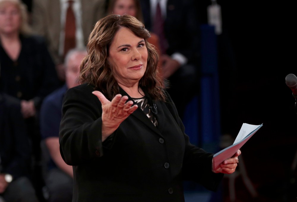 Debate moderator Candy Crowley before the start of during the second presidential debate in Hempstead, New York. (Photo: Reuters / Win McNamee)