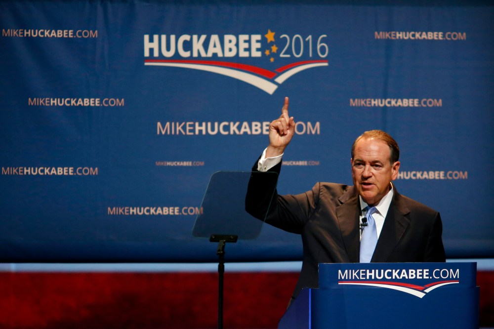 Mike Huckabee, former governor of Arkansas, announces he will seek the Republican presidential nomination at Hempstead Hall in Hope, Arkansas, U.S., May 5, 2015. (Photo by Luke Sharrett/Bloomberg/Getty)