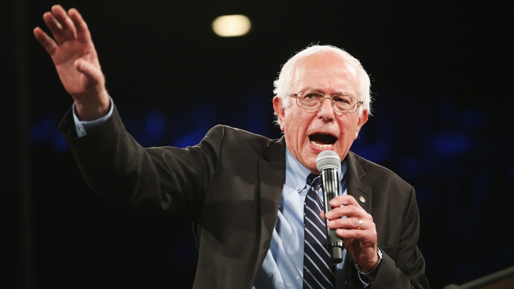 Democratic presidential candidate Senator Bernie Sanders (I-VT) speaks to guests at the Jefferson-Jackson Dinner on Oct. 24, 2015 in Des Moines, Iowa. (Photo by Scott Olson/Getty)