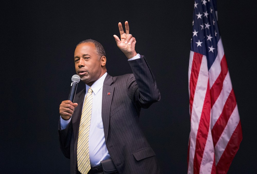 Republican presidential candidate Ben Carson speaks to guests at a barbeque hosted by Jeff Kauffman, chairman of the Republican party of Iowa, on Nov. 22, 2015 in Wilton, Ia. (Photo by Scott Olson/Getty)