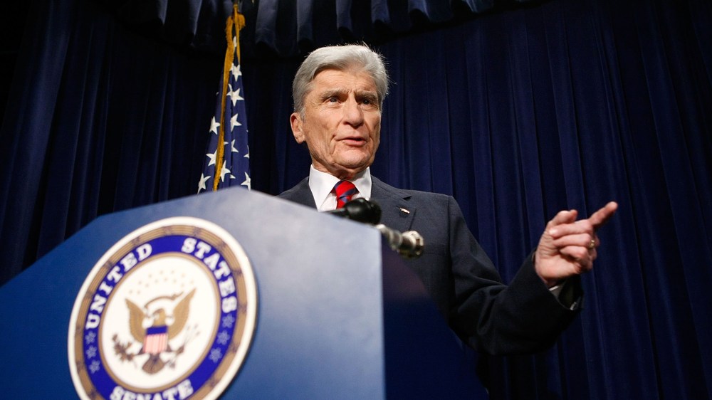 Sen. John Warner speaks during a news conference on Capitol Hill on Aug. 23, 2007 in Washington, D.C. (Photo by Alex Wong/Getty)