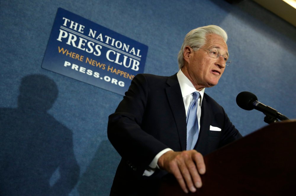 Image: U.S. President Trump's lawyer Kasowitz delivers a statement in Washington