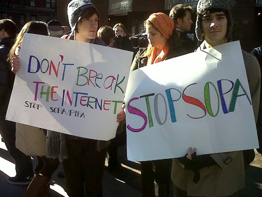 Senator Blunt withdraws sponsorship of PIPA, blames Senator Reid