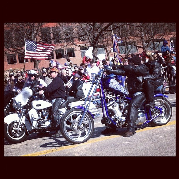 Pics: St. Louis welcomes home the troops