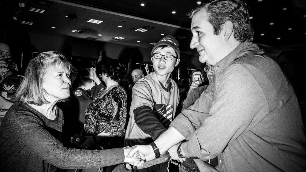 Senator Ted Cruz greets supporters at rally in Ames, Ia., Jan. 30, 2016. (Photo by Mark Peterson/Redux for MSNBC)