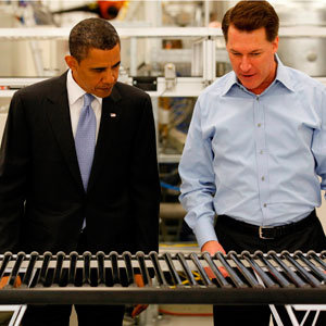 President Obama and Solyndra CEO Chris Gronet checking out a solar panel during a tour of the company's plant in Fremont, California on May 26, 2010.