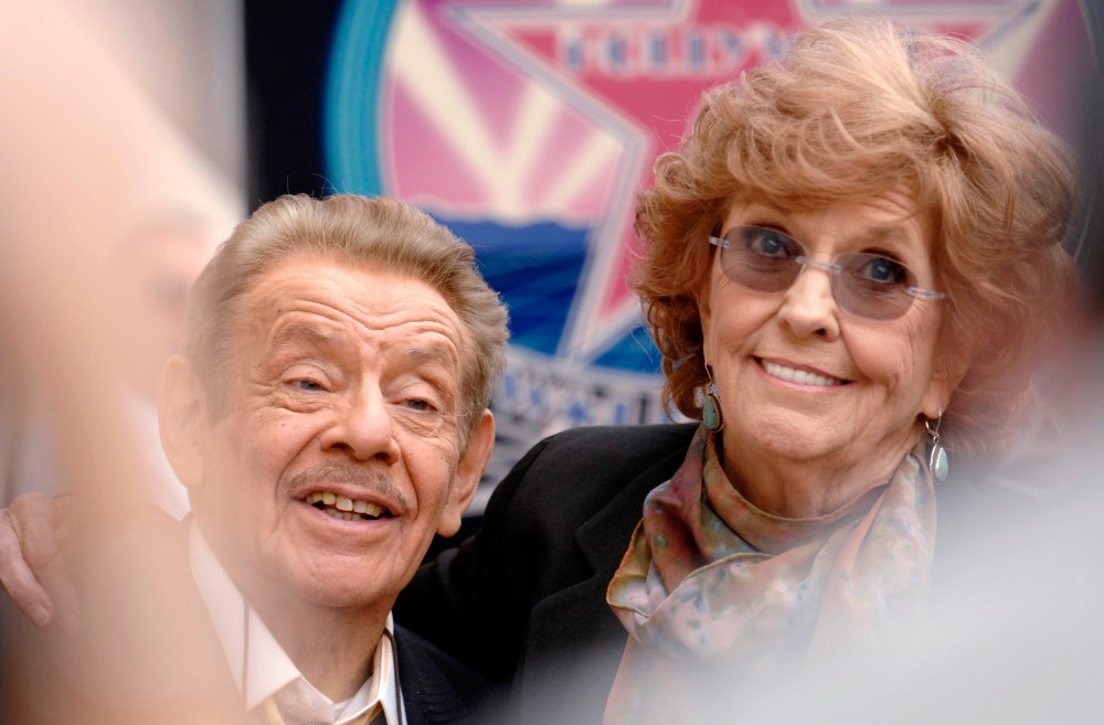 Jerry Stiller and his wife Anne Meara attend a ceremony where the couple is honored with a star on the Hollywood Walk of Fame in Los Angeles, Calif., Feb. 9, 2007. (Photo by Phil McCarten/Reuters)