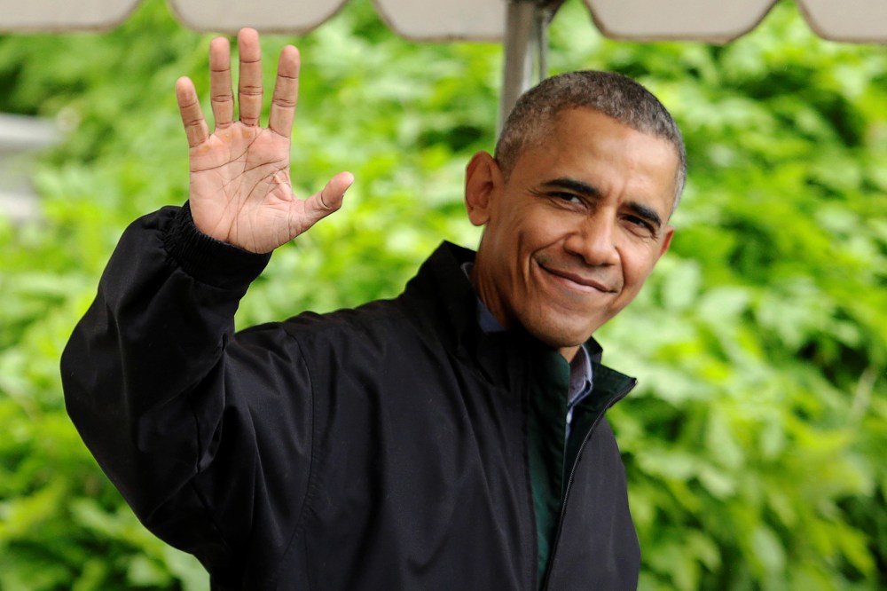 President Barack Obama waves as he walks out from the White House in Washington before his departure to Vietnam, May 21, 2016. (Photo by Yuri Gripas/Reuters)