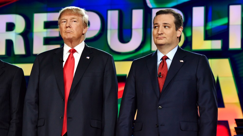 Republican U.S. presidential candidates businessman Donald Trump and Senator Ted Cruz pose together before the start of the Republican presidential debate in Las Vegas, Nev., Dec. 15, 2015. (Photo by David Becker/Reuters)