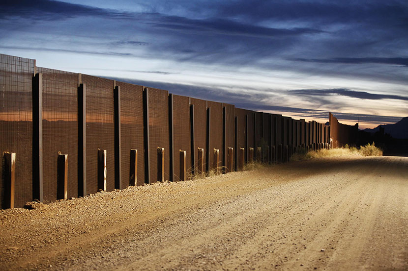 The Arizona-Mexico border fence near Naco, Arizona, March 29, 2013. (Photo by Samantha Sais/Reuters)
