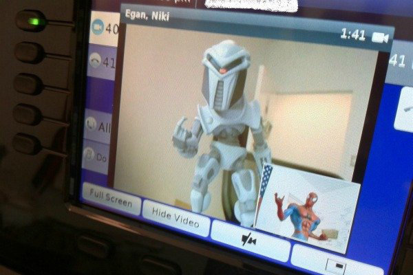 Cylon and Spidey chat on the fancy new Last Word videophones