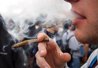 Obama sees 'bigger fish to fry'