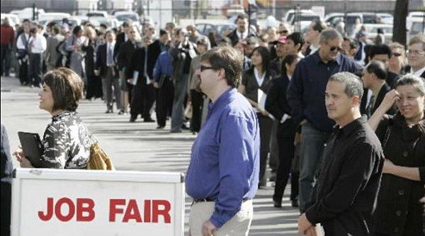 CBO: extended jobless benefits would boost economy