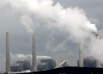 Nervous GOP staffer: 'Climate change is real'