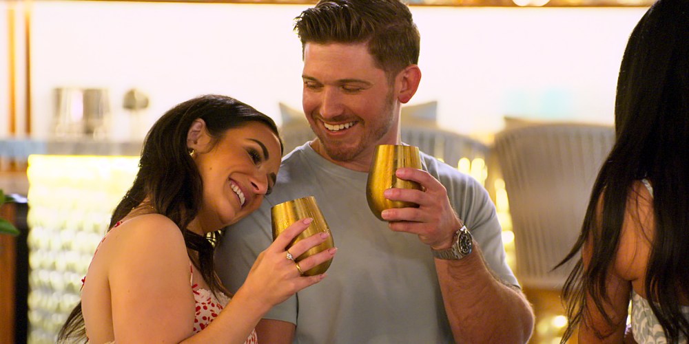 Jessica Barrett and Chris Fusco on season 10 of "Love Is Blind."